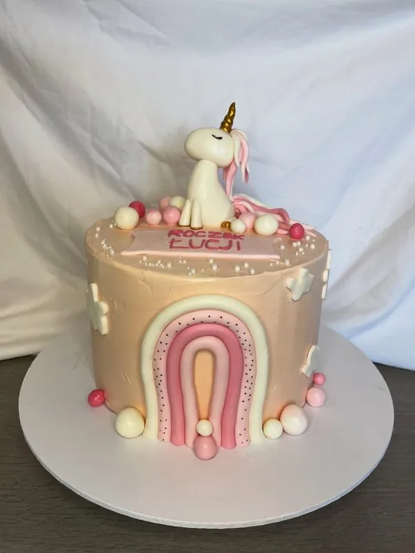 Sweet Dreams cake 19