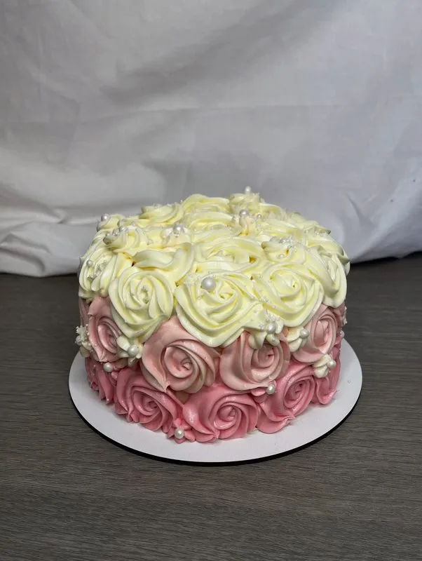 Sweet Dreams cake 23