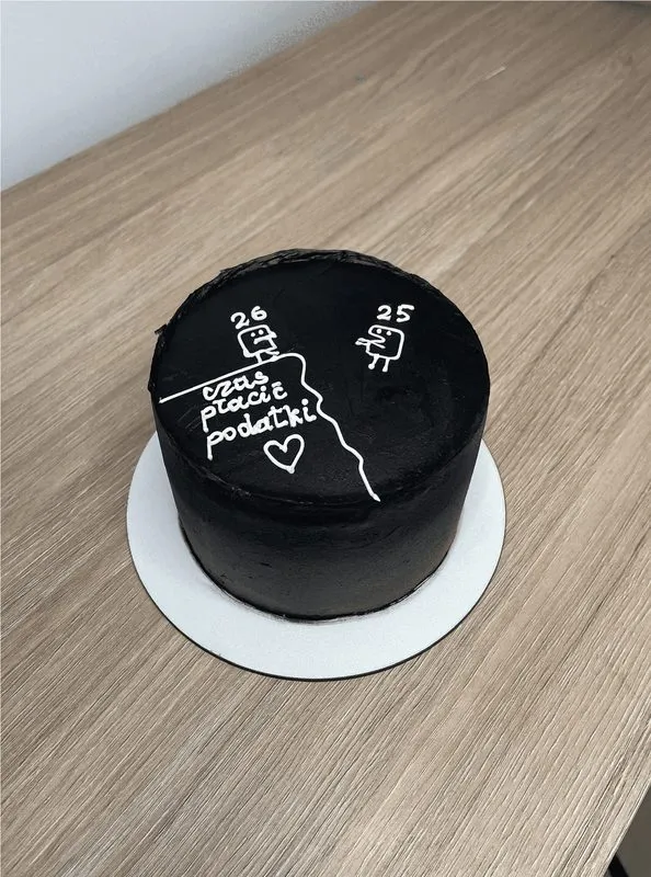 Sweet Dreams cake 44